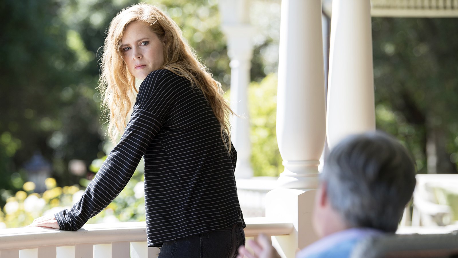 Sharp Objects' Shows Amy Adams 'In All Her Dark Glory'