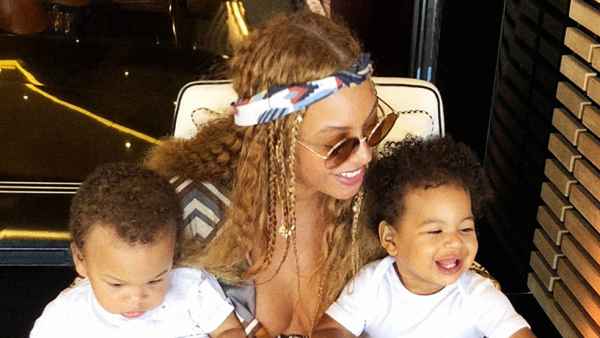 Beyonce Twins Rumi Sir