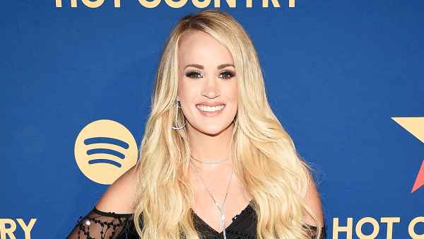 Carrie Underwood Toned Legs