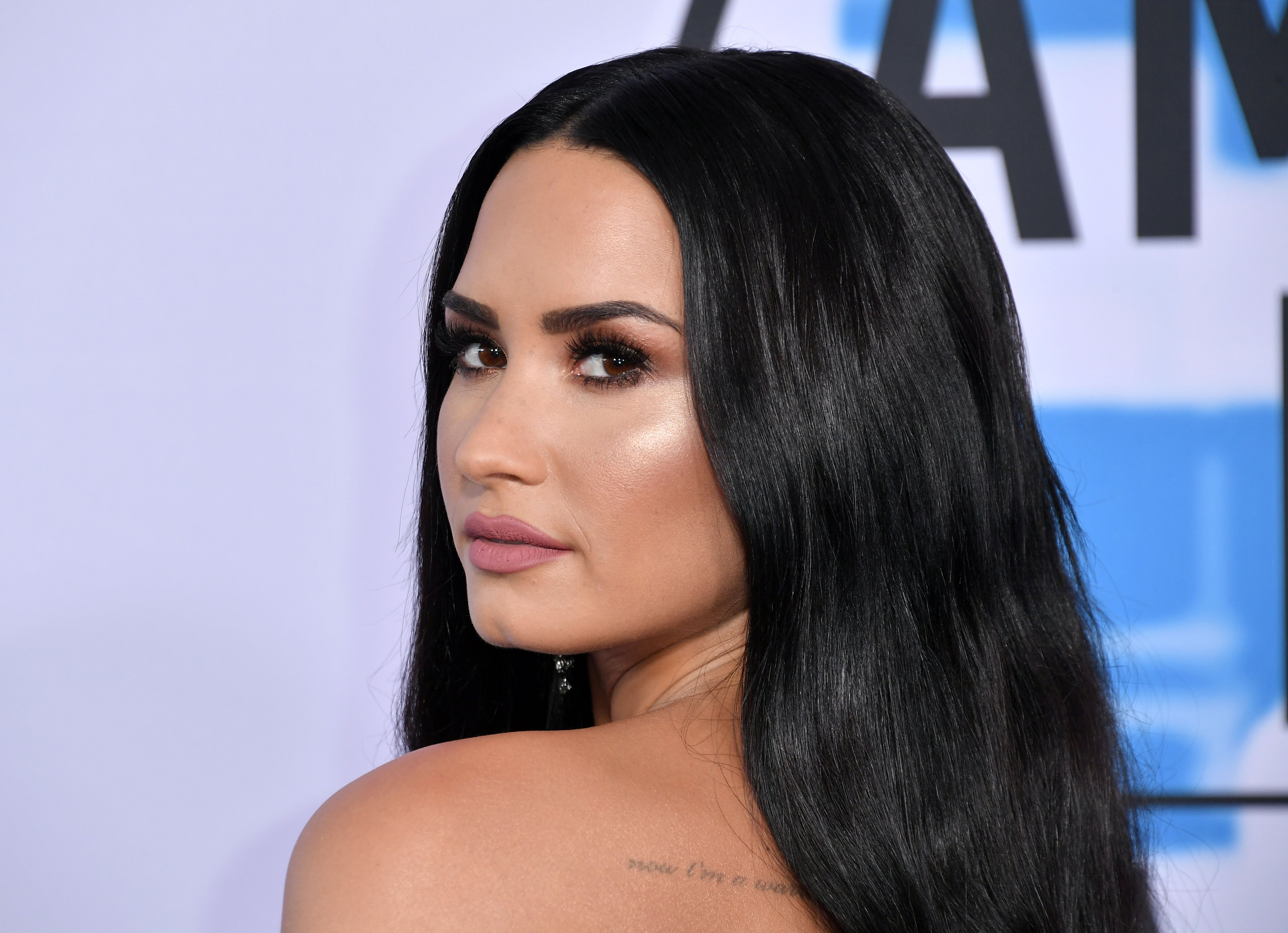 6. Demi Lovato's Blue Highlights on Short Hair - wide 9