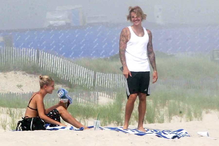 Hailey Baldwin Justin Bieber Hamptons Beach