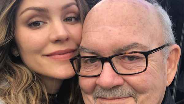 Katharine Mcphee Daniel McPhee father waitress perfomance