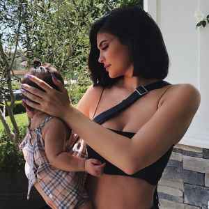 Kylie Jenner Stormi muscle excerises