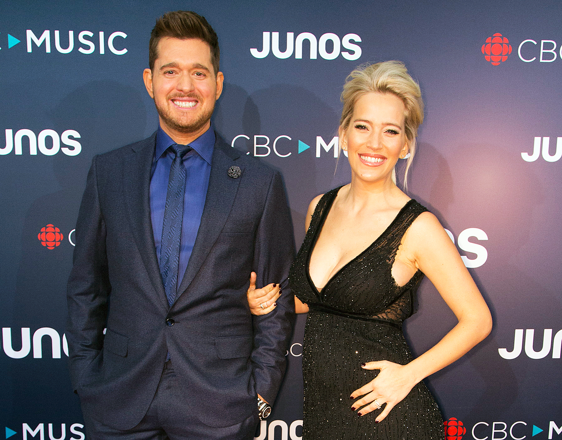 Michael Bublé Reveals His Pregnant Wife Is Expecting a Girl photo