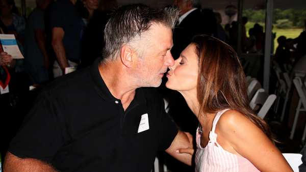 Alec Baldwin and Hilaria Baldwin pda book signing