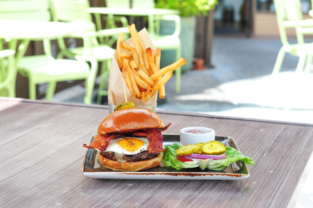 Maneet Chauhan, Elizabeth Blau and More Celeb Chefs Share Hamburger Recipes That Are Perfect For Labor Day