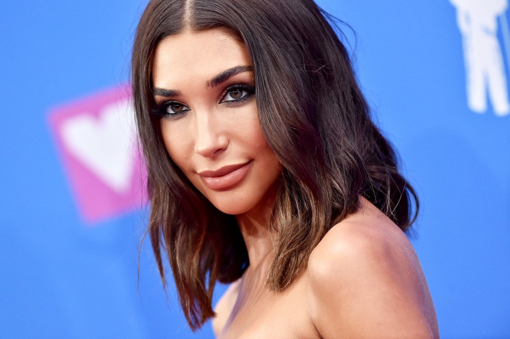 chantel jeffries reacts justin bieber engagement