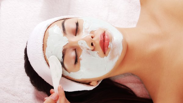 woman with face mask