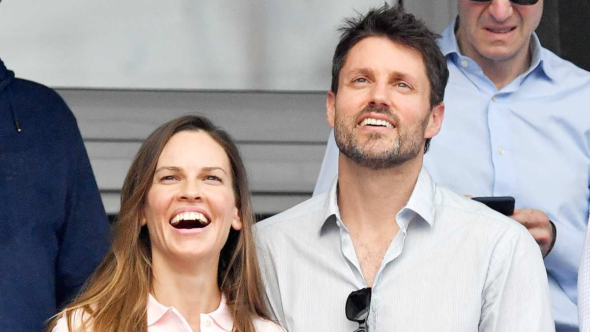 Hilary-Swank-Marries-Philip-Schneider