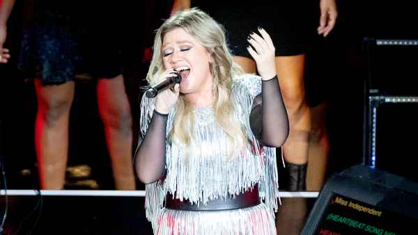 Kelly-Clarkson-U.S.-Open-Performance-Super-Bowl