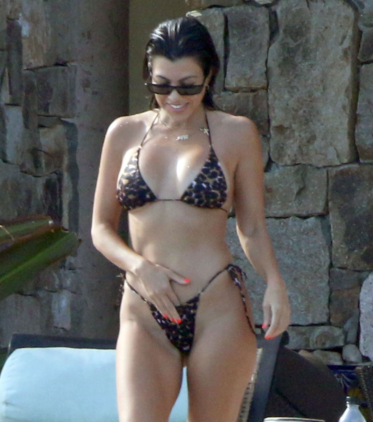 Kourtney Kardashian Shows Off Toned Bikini Body In Mexico