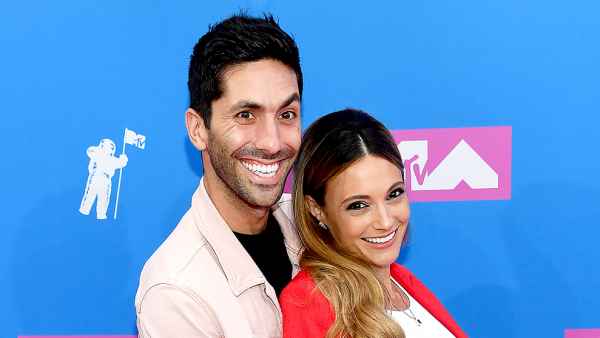 Nev-Schulman-and-Laura-Perlongo-pregnant-vmas-2018