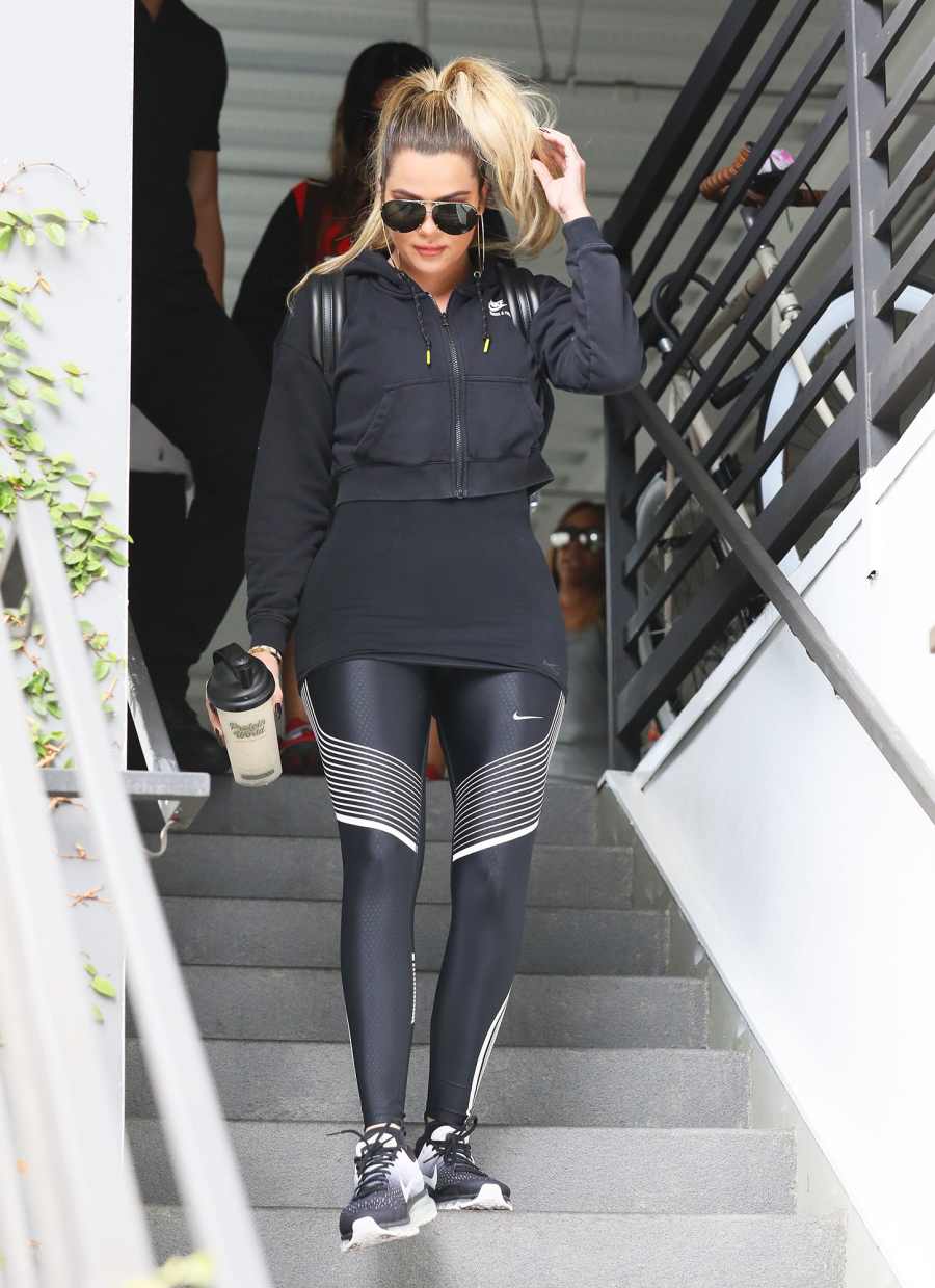 workout athleisure khloe kardashian