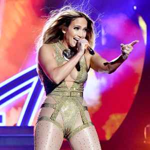jennifer-lopez-performance-vmas-2018