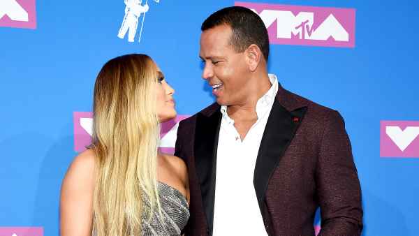 jennifer-lopez-thanks-alex-rodriguez-vmas-2018