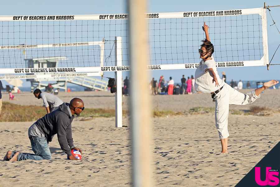 Katie Holmes Jamie Foxx Beach Love