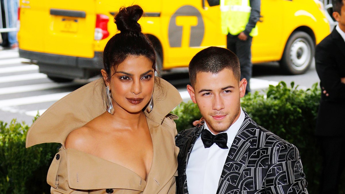 Priyanka Chopra Dances Nick Jonas Concert