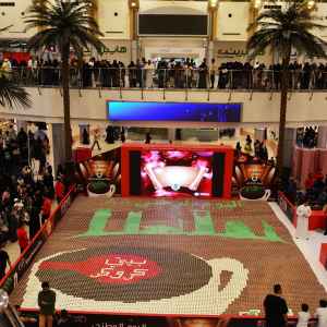 Betty Crocker Sets New Guinness World Record for Largest Mosaic Made With Mug Cakes