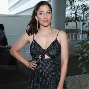 Chelsea Peretti, Cake, Twitter