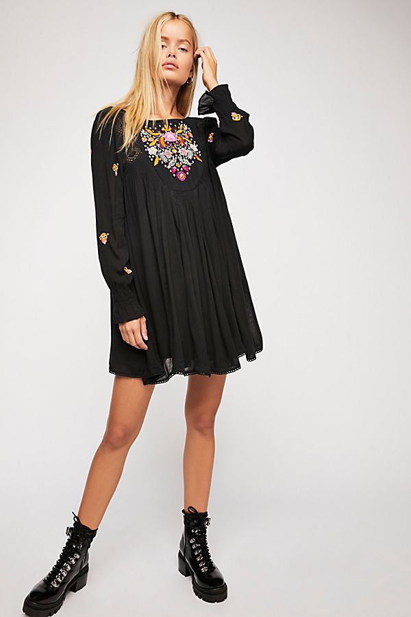 swingy floral embroidered dress black