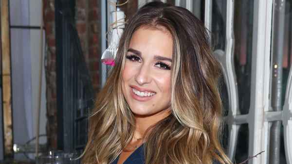 Jessie James Decker Doesn't Think About Her Body After Having Kids: 'Why Bother?'