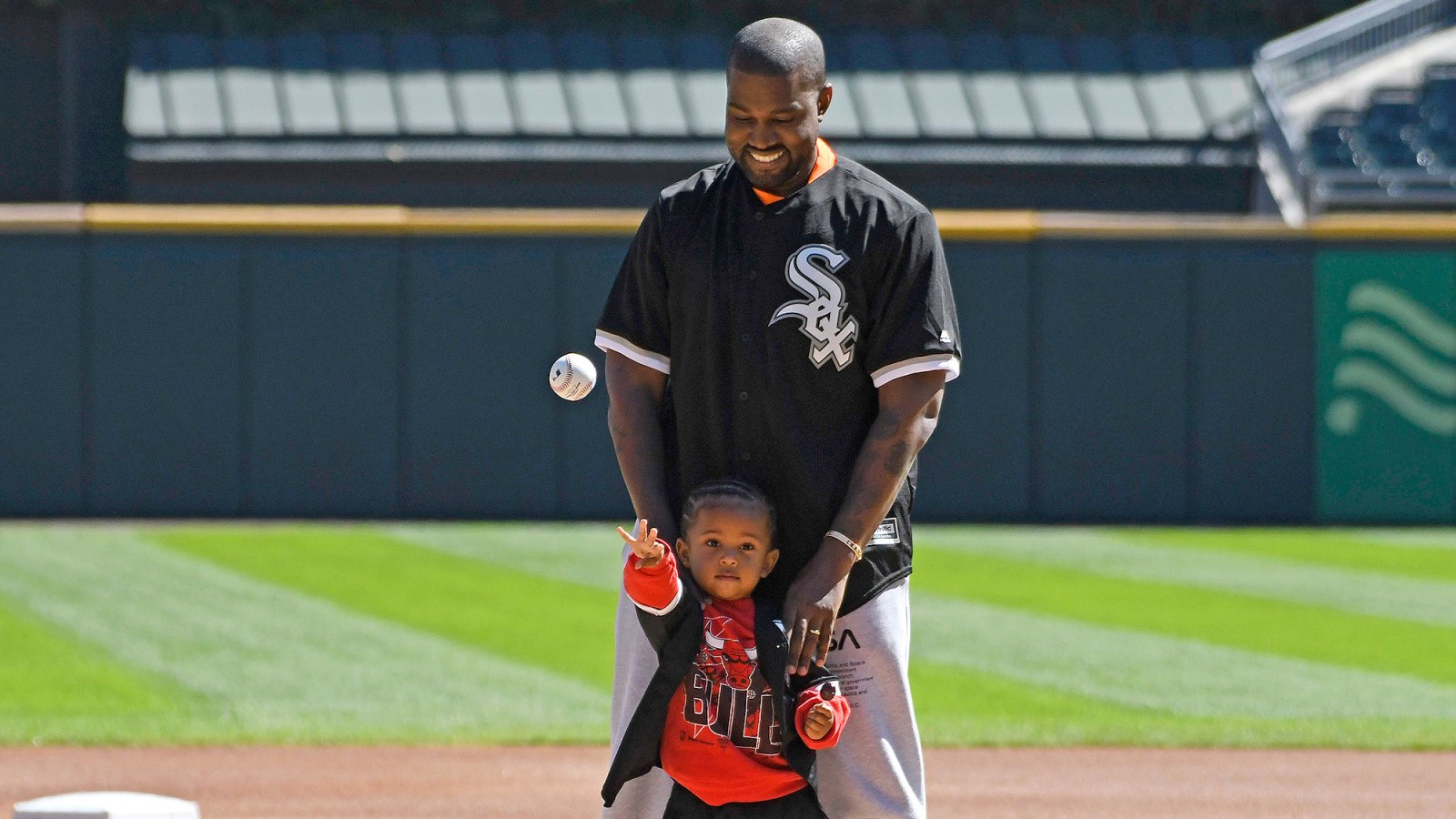 Kanye West, Saint West, First Pitch, Cubs, White Sox