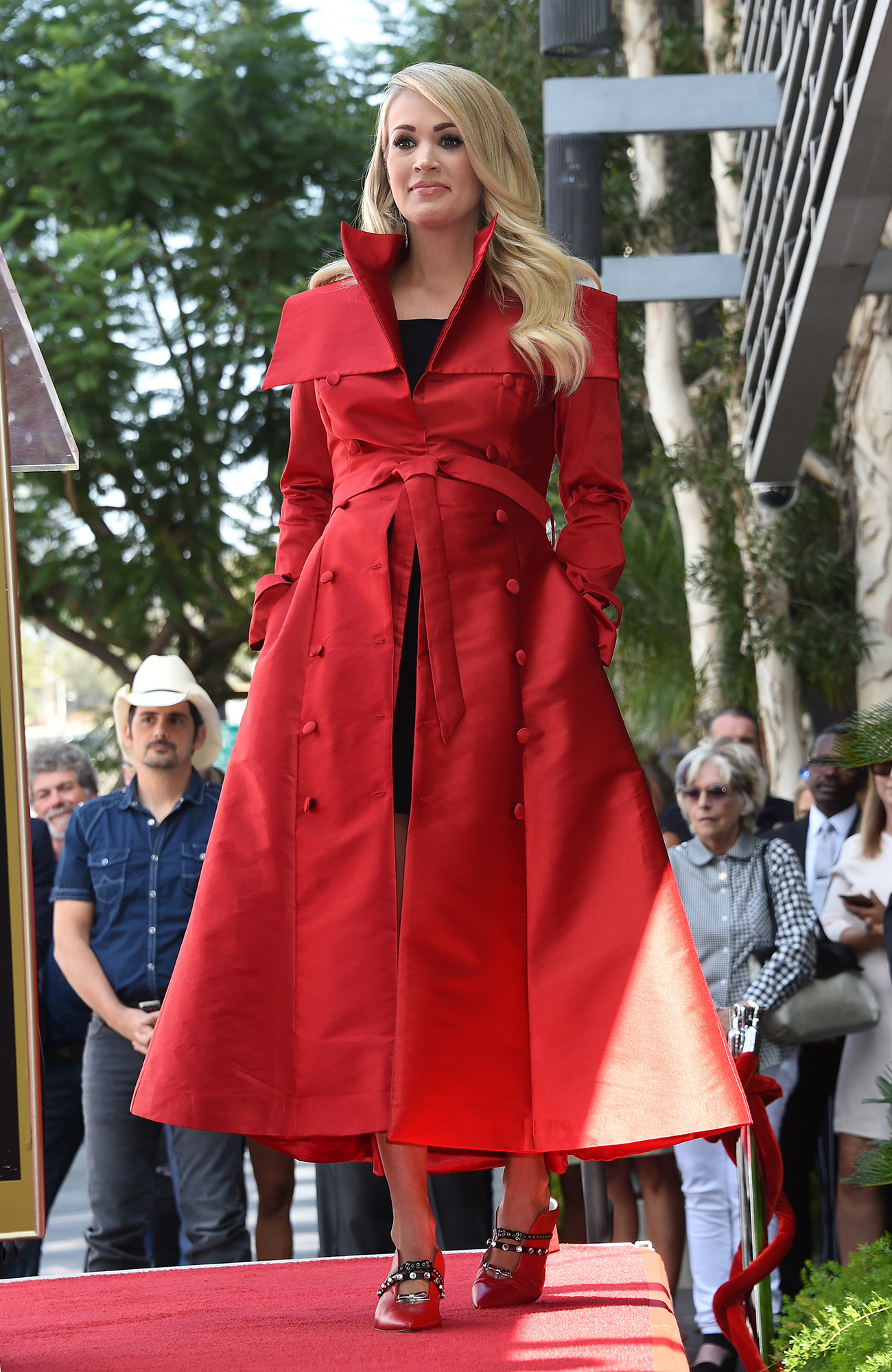 Pregnant Carrie Underwood Gets a Star on the Hollywood Walk of Fame With Husband Mike Fisher and Son by Her Side
