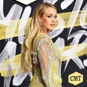 Carrie Underwood Waiting Pregnancy Announcement
