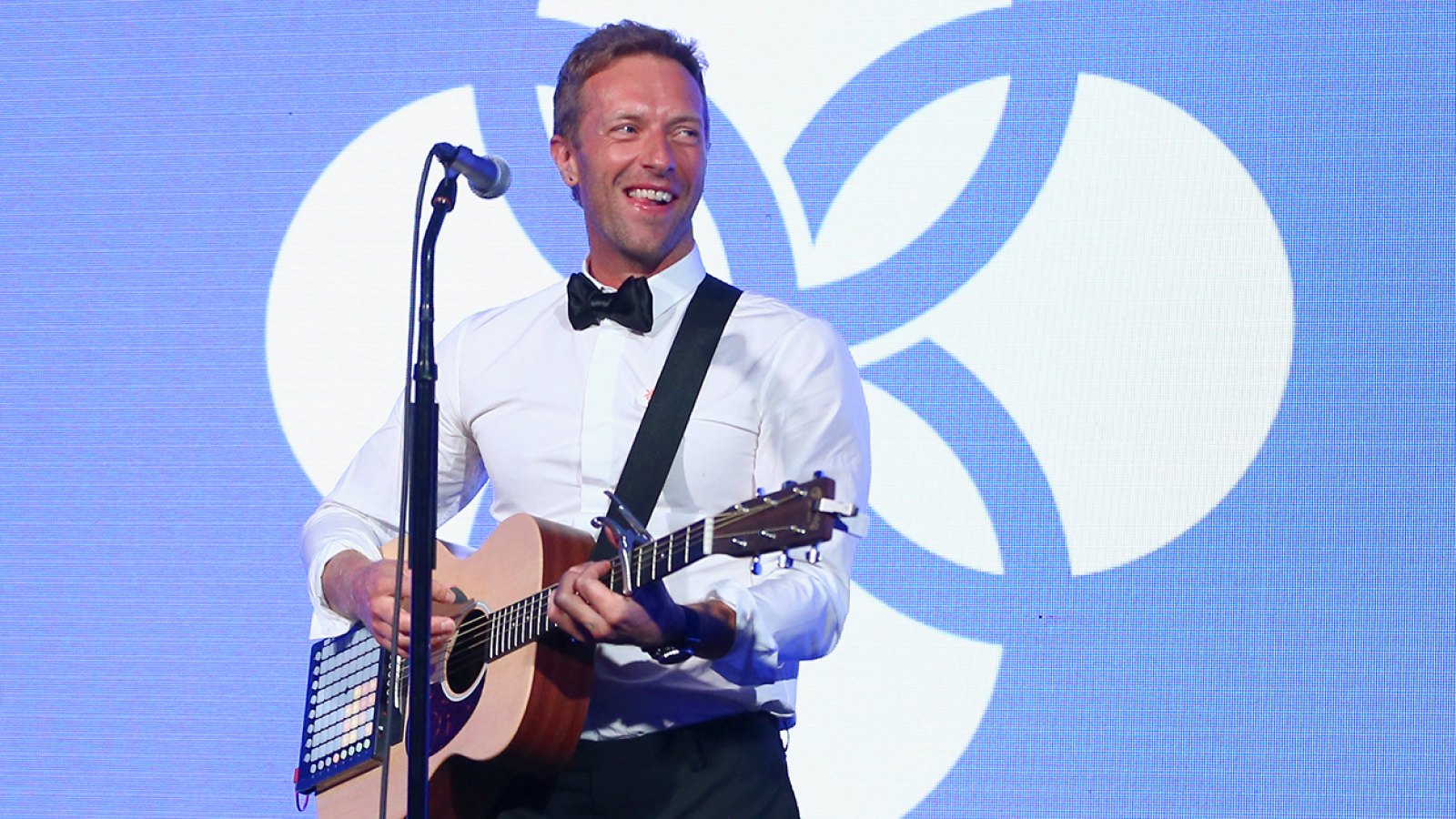 Chris Martin performs onstage at the Leonardo DiCaprio Foundation Gala