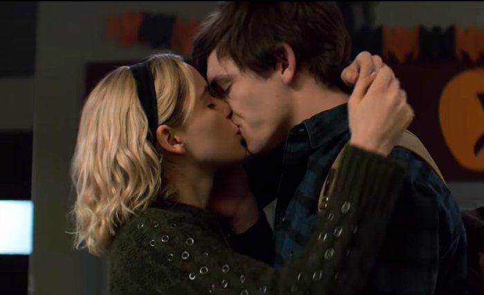 Kiernan Shipka and Ross Lynch Preview Sabrina and Harvey’s ‘Electric’ Relationship (excl)