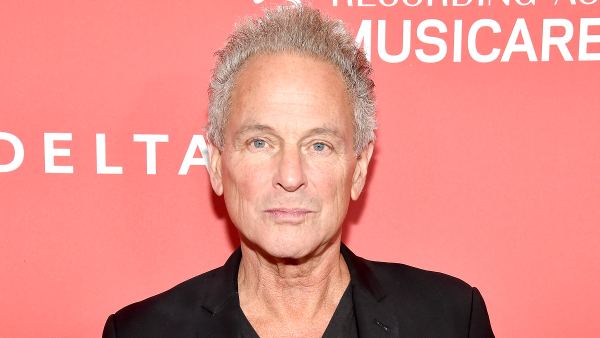 Lindsey Buckingham Sues Former Fleetwood Mac