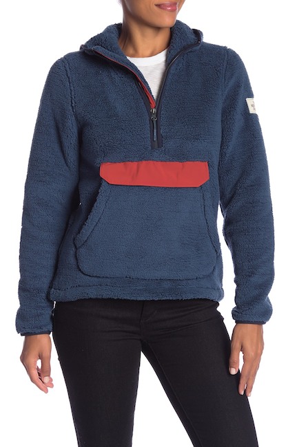The North Face Campshire Hooded Half Zip Pullover
