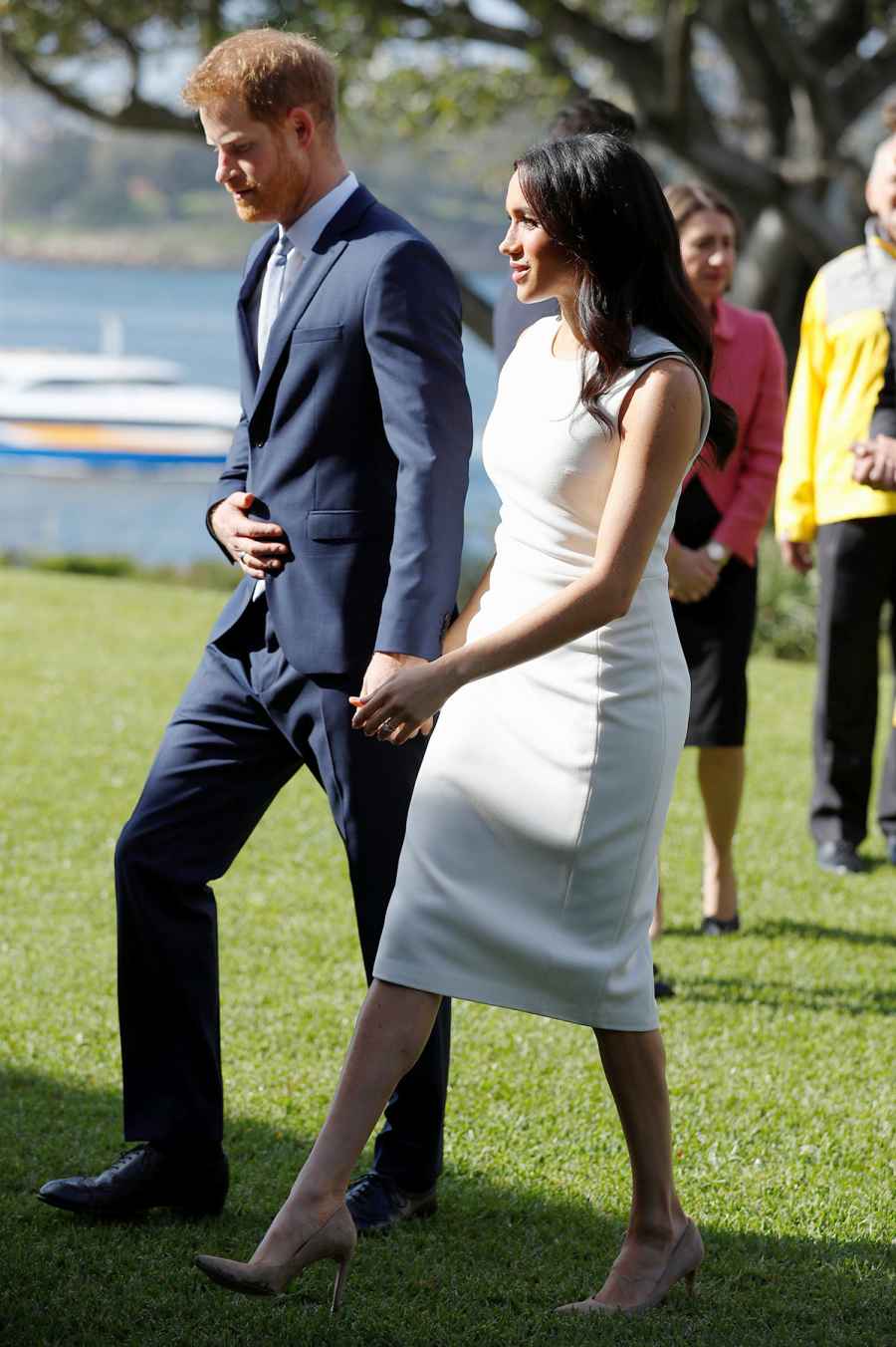 duchess-meghan-baby-bump