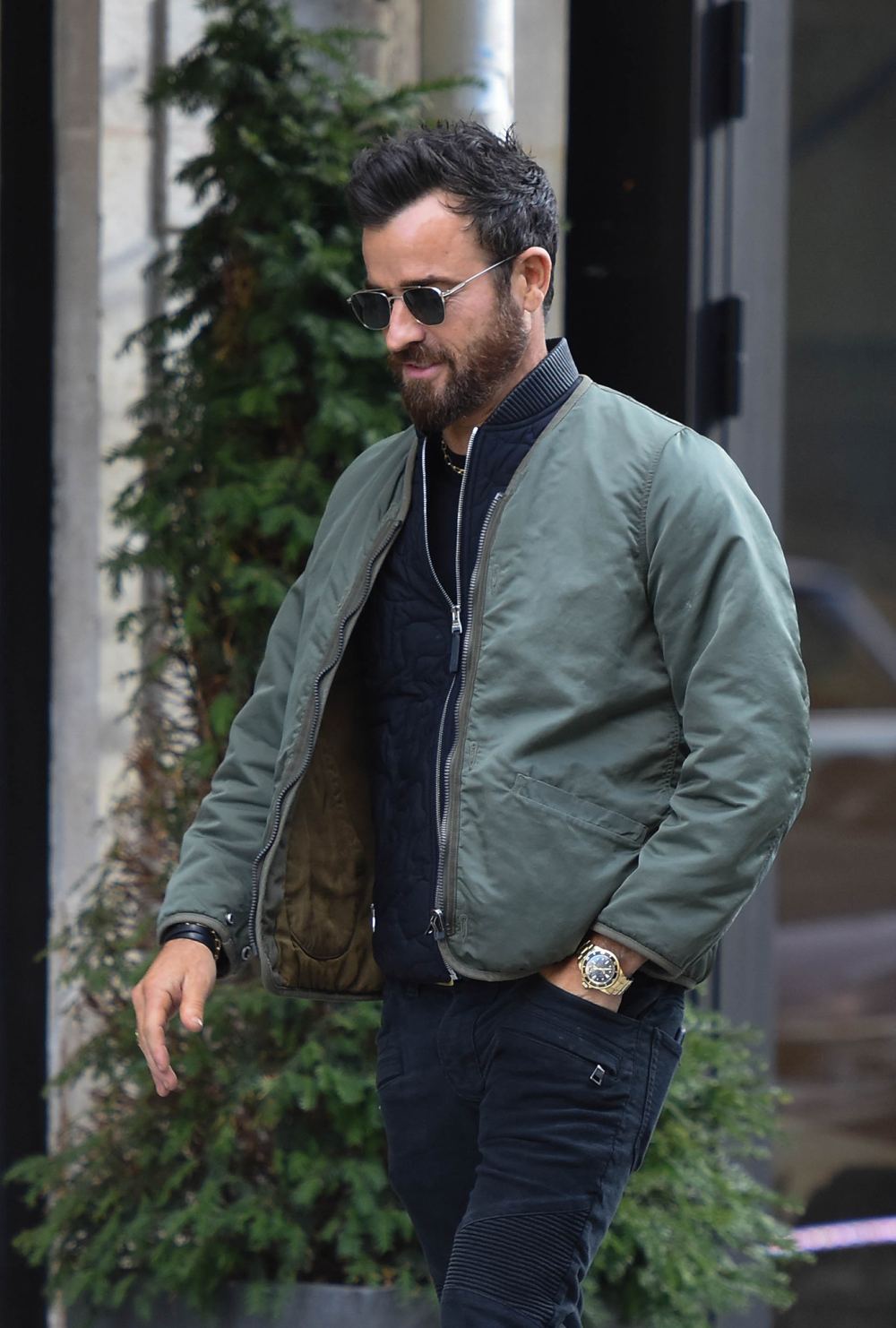 justin theroux spotted out with laura harrier following split from jennifer aniston