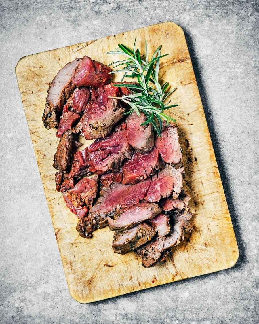 Duchess Meghan Pregnant Foods Rare Steak