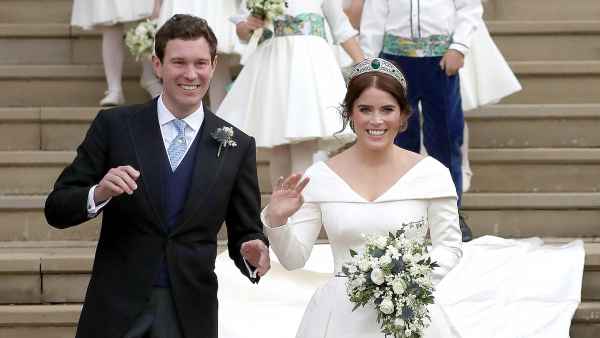 princess-eugenie-tiara-wedding-dress