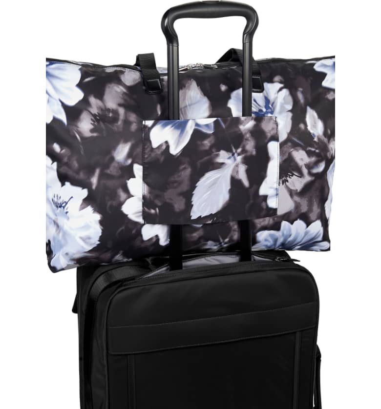 tumi packable travel tote