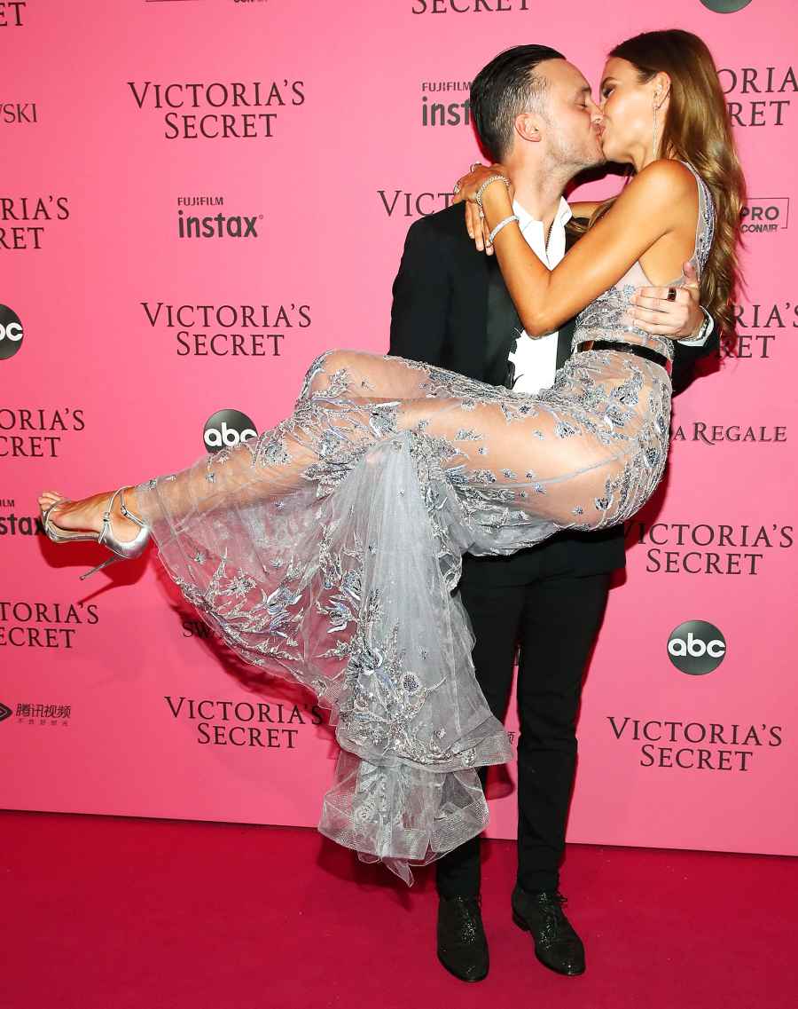 Josephine Skriver Victorias Secret Fashion Show Amazing Butt