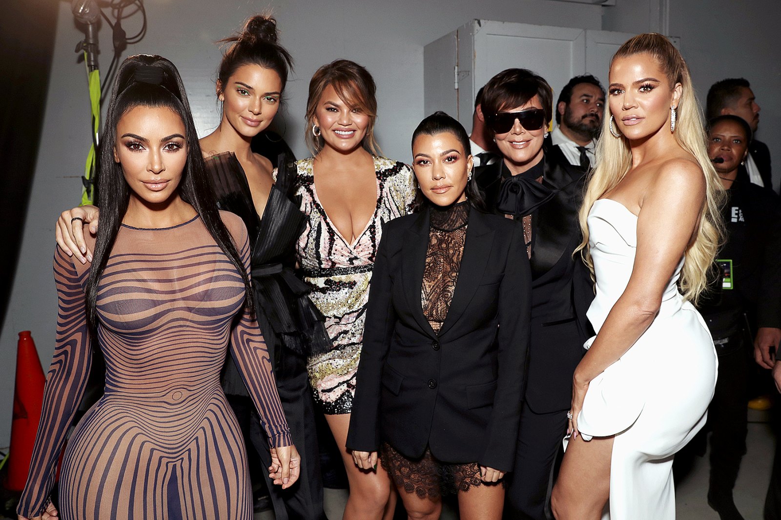 Kim-Kardashian,-Kendall-Jenner,-Chrissy-Teigen,-Kourtney-Kardashian,-Kris-Jenner-and-Khloe-Kardashian