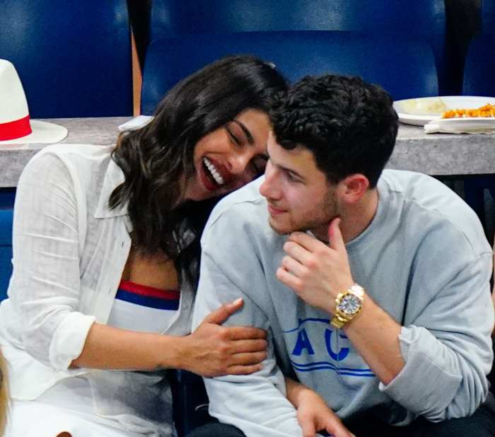 Nick Jonas and Priyanka Chopra wont kiss