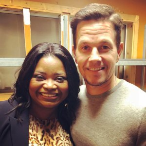 Octavia Spencer and Mark Wahlberg working out