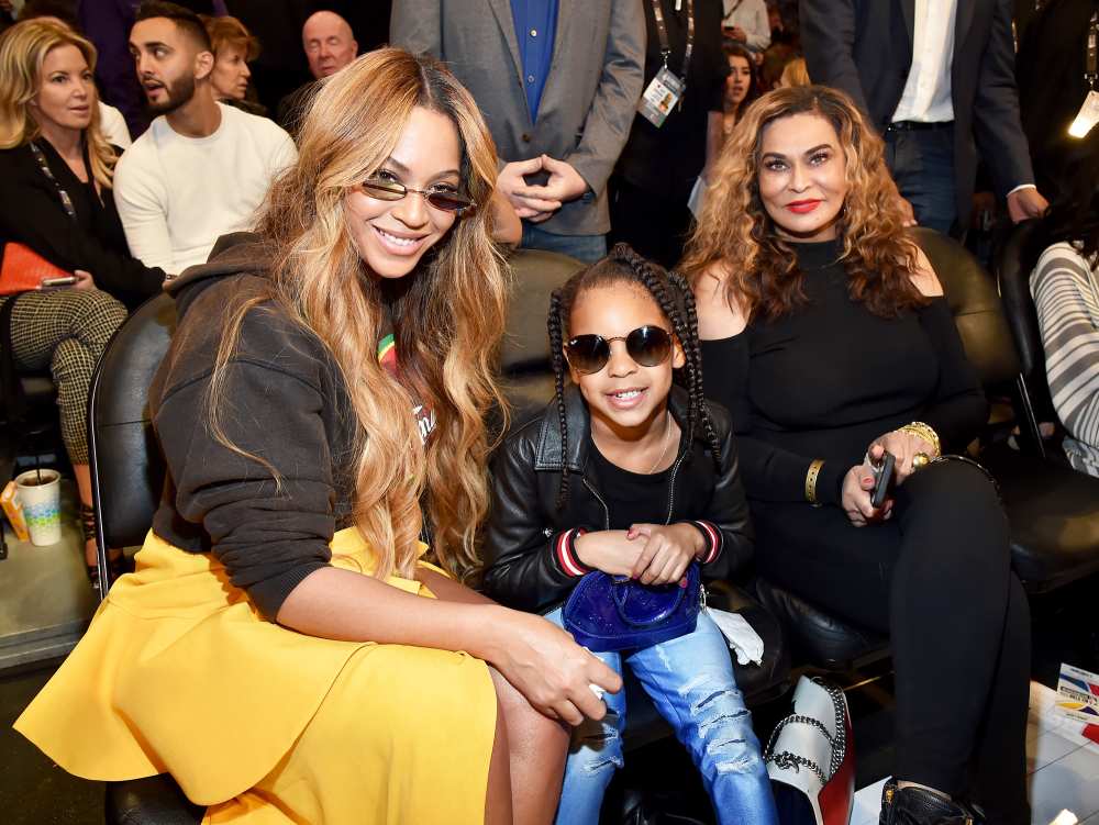 Tina Knowles Lawson Blue Ivy Beyonce