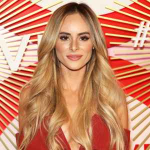 Amanda Stanton