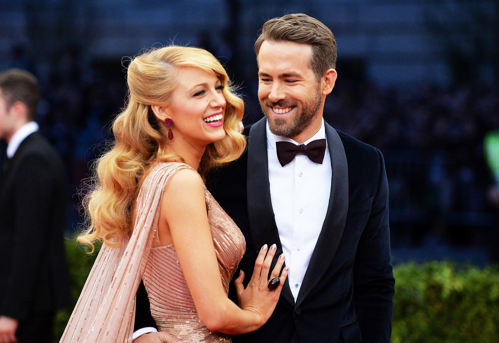 Ryan Reynolds Jokes That Blake Lively Is Engaged to a Ghost Adult Picture
