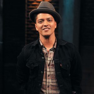 Bruno Mars Donates 24,000 Thanksgiving Meals to People in Need in Hawaii