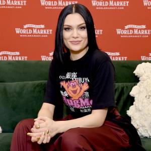 jessie-j-mother