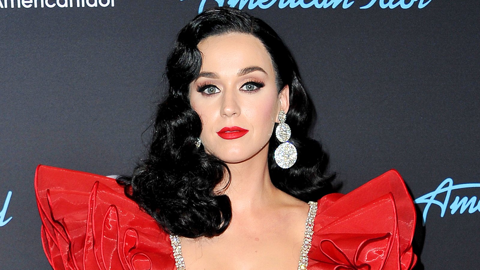 katy-perry-mourns-friend-death