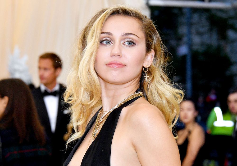 miely-cyrus-fire