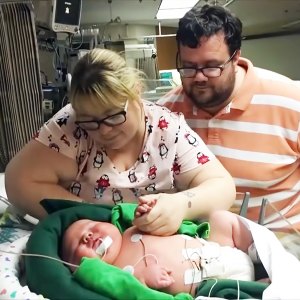 15 lb Baby Breaks Weight Record