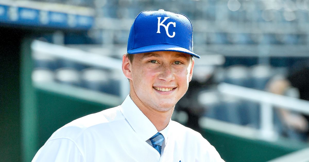 Touching moment top MLB draft pick for the Kansas City Royals pays off  parents' debt for Christmas